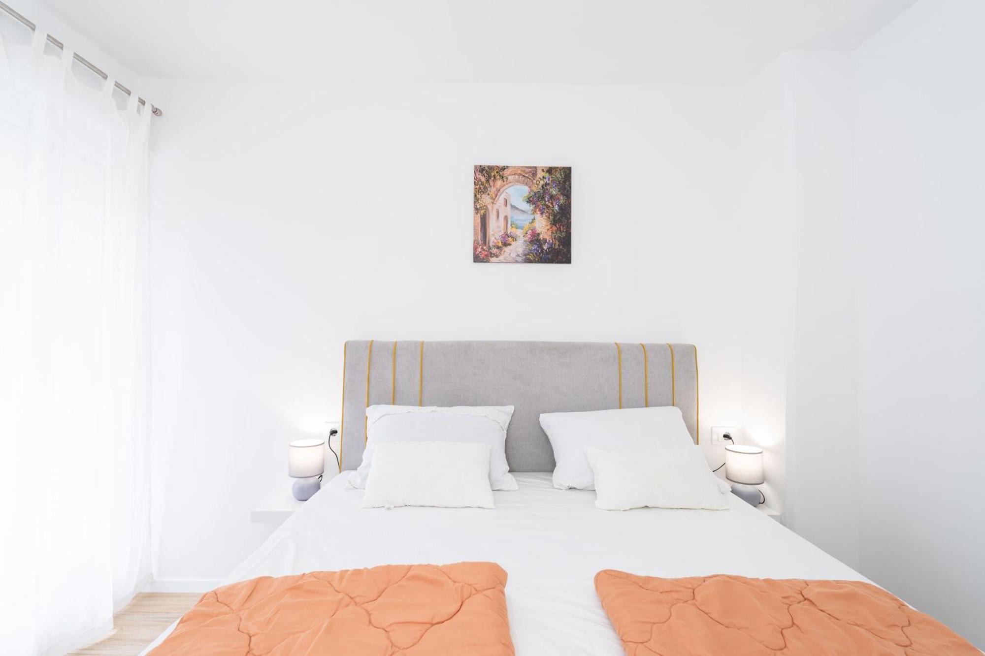 Star Apartment *