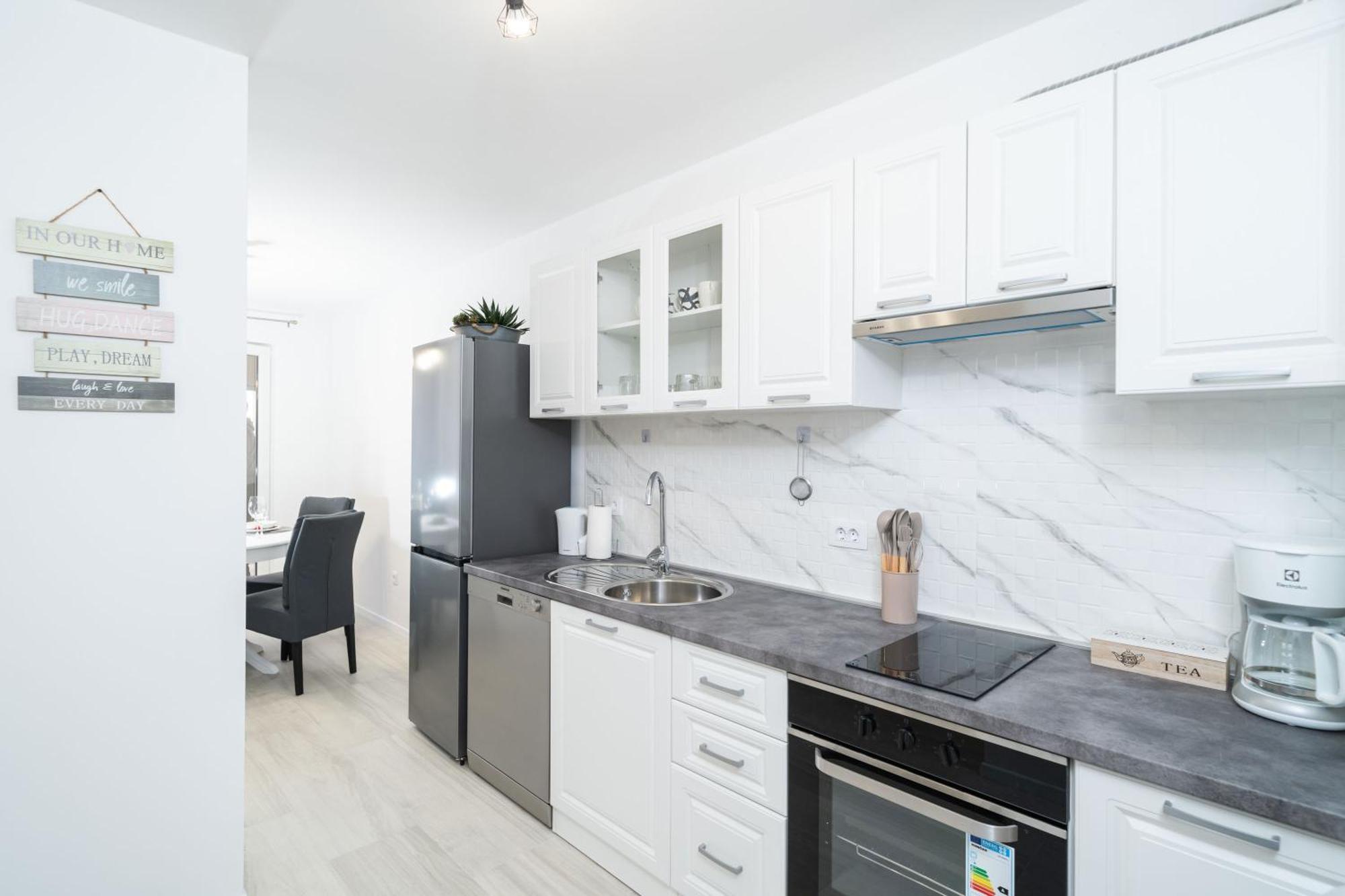 Star Apartment